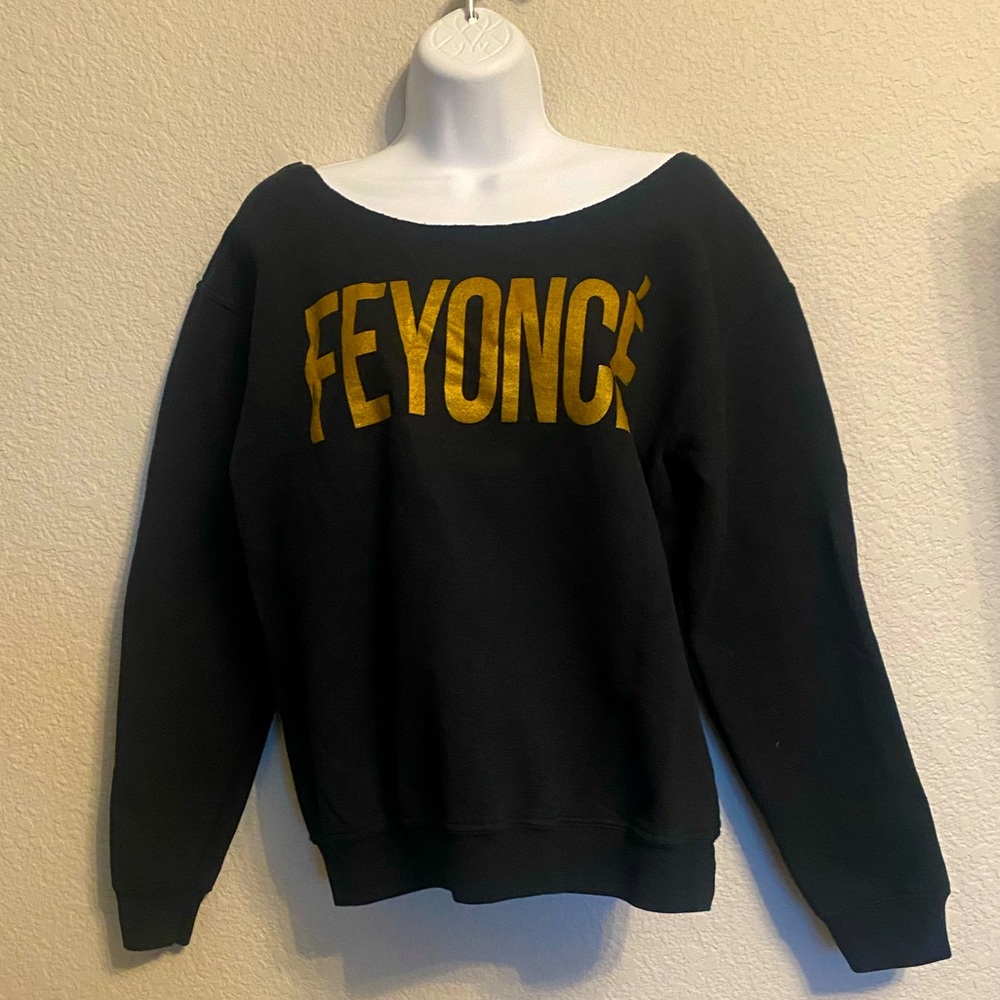 FEYONCE black off the shoulder sweatshirt S